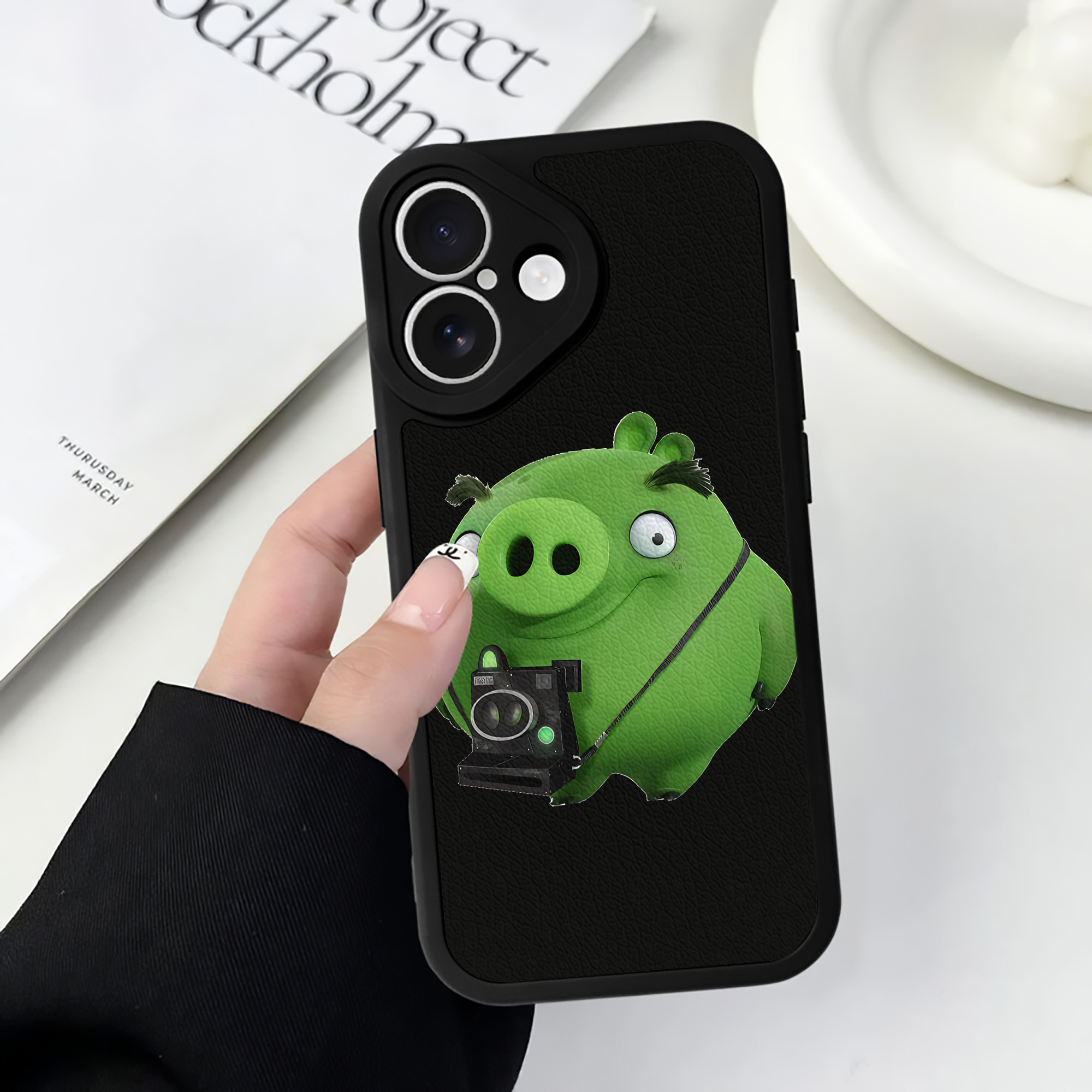 （画像用） Angry Birds アングリーバード 【iPhone 16シリーズ対応】シリコンスマホケース（レザー調） 材質：シリコン